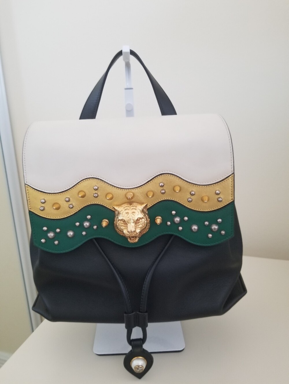 Gorgeous Gucci Animalier Malin Tri-color Backpack With Gold  Accents and Chain